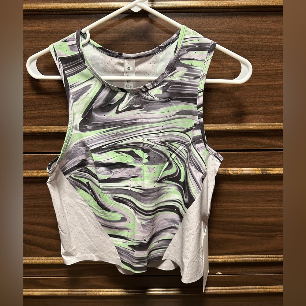 NWT Lululemon Swift Ventilated Running Tank Size 4